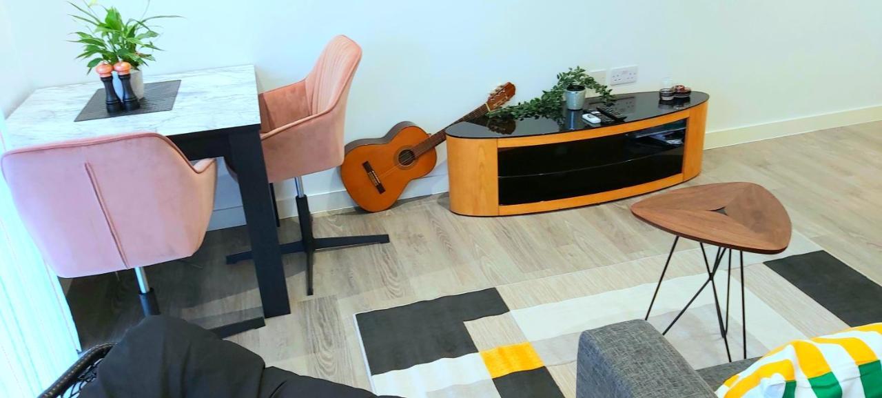 Lovely Studio Apartment Sheffield City Centre - Netflix, Wifi, Digital Tv エクステリア 写真